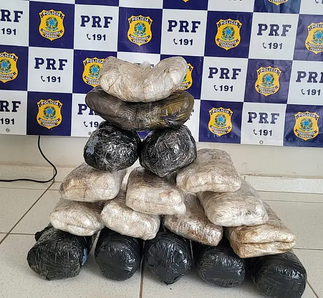 PRF apreende 12 Kg de skunk e 515 gramas de cocaína em Corumbá
