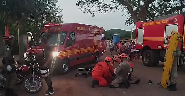 Colisão entre motos deixa um homem com fratura exposta no bairro Guatós