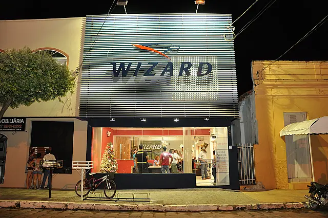 Wizard inaugura escola de idiomas em Aquidauana