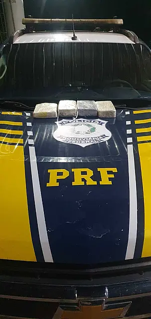 Mulher é presa na BR-262 de Corumbá com 4,2 de cocaína