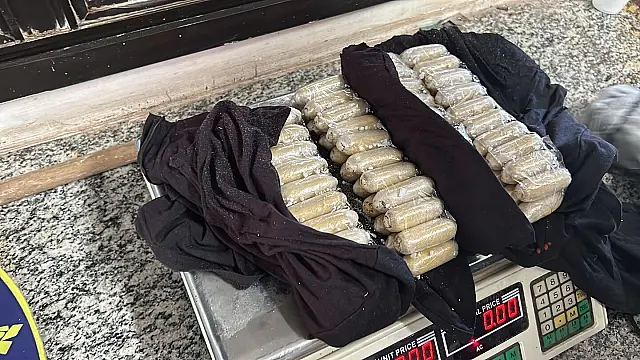 Polícia apreende 2,1 kg de cocaína em fiscalização em Corumbá