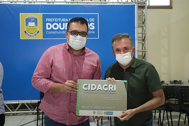 Guedes participa da apresentação do pré-projeto arquitetônico e técnico da Cidagri