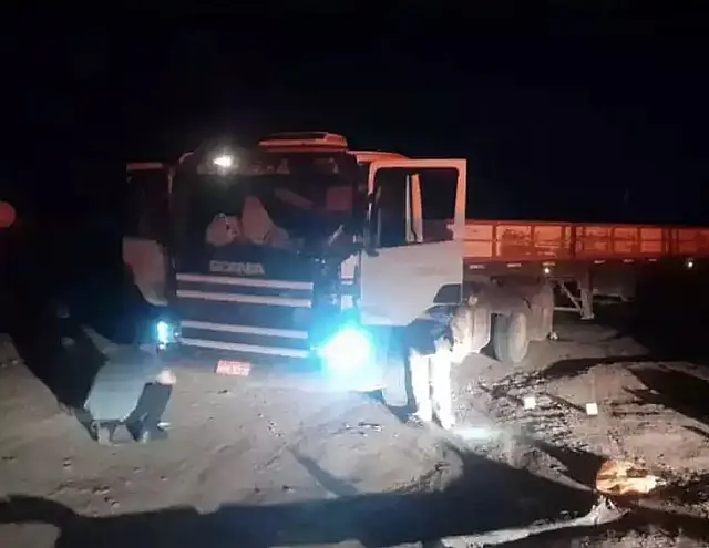 Motorista de carreta cai em emboscada e é morto com tiro na cabeça