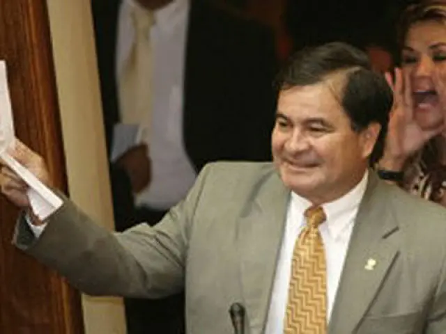 Bolívia cobra explicações do Brasil sobre caso de senador opositor Molina