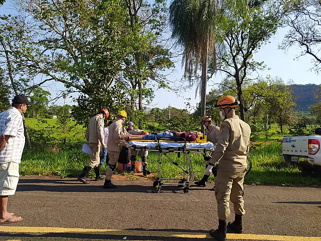 Homem fica ferido após pneu de motocicleta estourar na MS-450