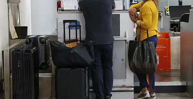 Aposentados poderão comprar passagem aérea por até R$ 200 cada trecho