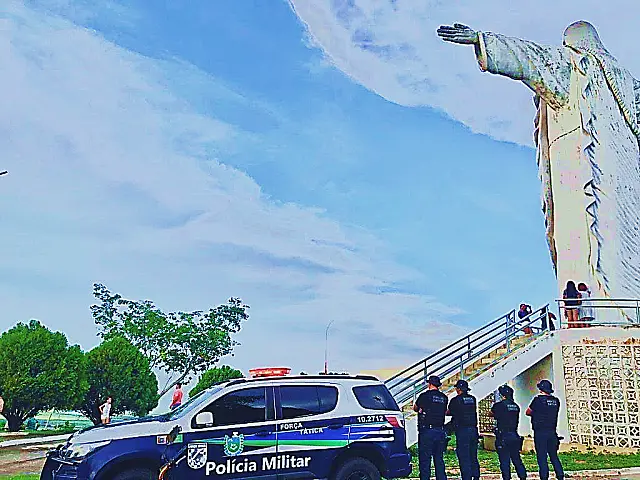 Com apoio de populares, PM prende assaltante e recupera objetos