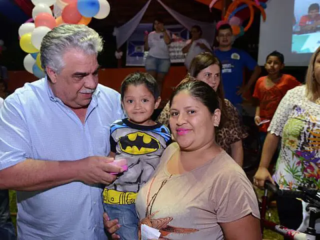 Prefeito Zé Henrique participa de comemoração do Dia das Crianças
