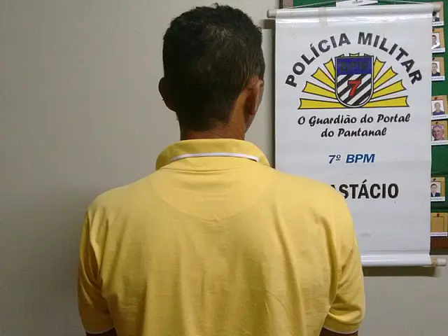 PM de Anastácio prende homem que andava armado em posto de gasolina
