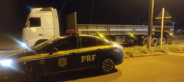 Caminhoneiro e família são feitos reféns e veículo é interceptado em Ponta Porã