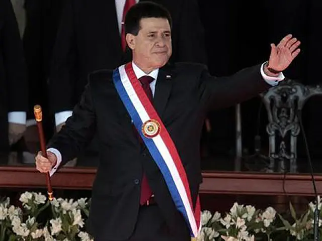 Presidente do Paraguai se reúne com Dilma no Palácio do Planalto