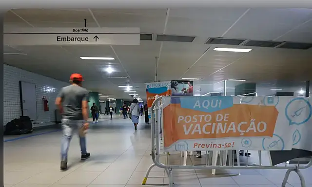 Saúde nega desabastecimento generalizado de vacinas no Brasil