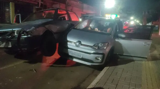 Com jacaré abatido em carro, motorista causa acidente e vai preso em MS