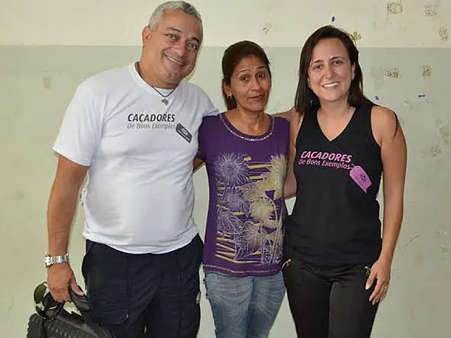Instituto RessoArte recebe visita dos 'Caçadores de Bons Exemplos'