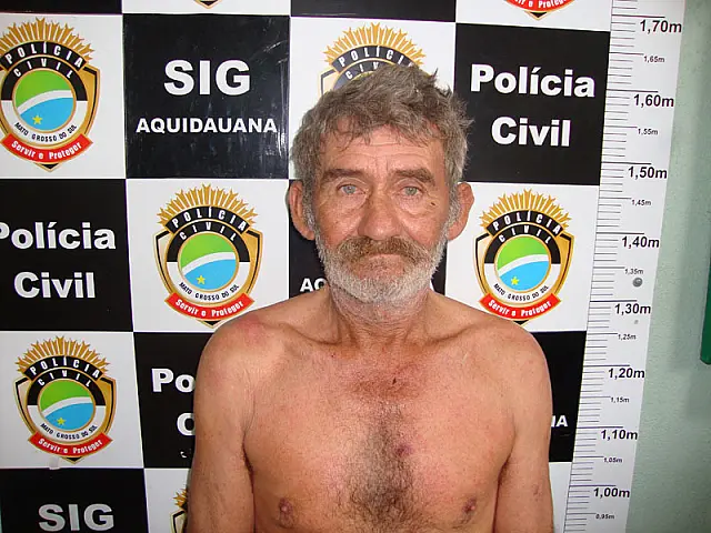 Homem diz que matou colega porque ele queria 'tomar' seu dinheiro