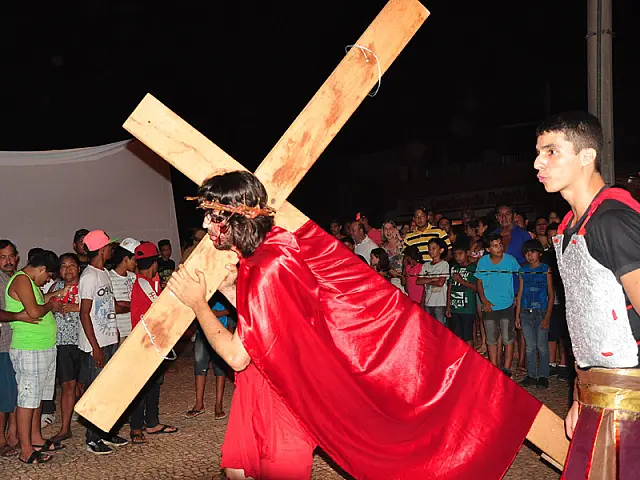Semana Santa começa domingo e atinge auge com encenação da Paixão de Cristo, em Aquidauana