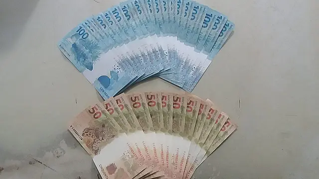 Estelionatário é preso com R$ 2.700 em notas falsas que adquiriu pela internet