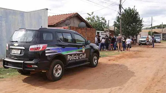 Jovem de 26 anos morre em "roleta-russa" na Capital