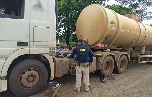 Operação fiscaliza transporte de produtos perigosos