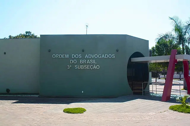 Em tom de indignação, OAB de Aquidauana repudia professor investigado por estupro