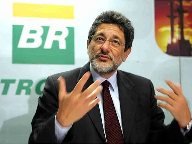 Presidente da Petrobrás afirma que preço da gasolina pode subir