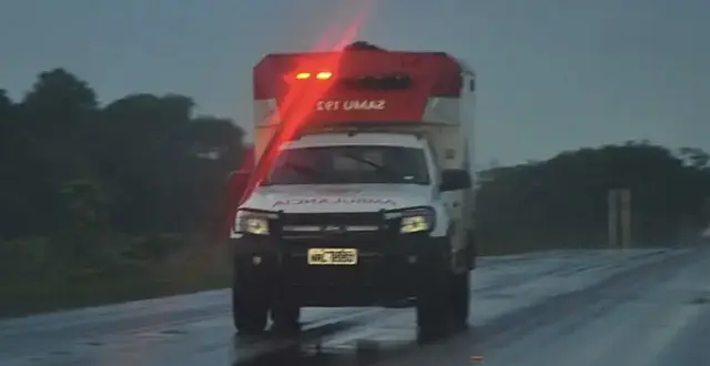 Homem sofre queimadura com descarga elétrica em colheitadeira