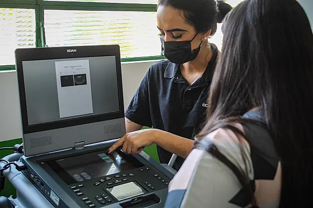 Governo entrega máquina de ultrassom para hospital de Nioaque