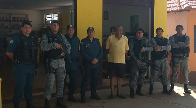 PM realiza “Operação Bairro Seguro” em Piraputanga