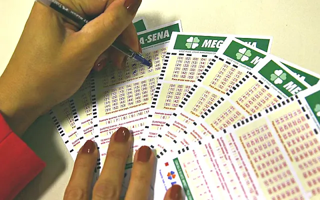 Mega acumula em mais de R$ 26 milhões e aposta de MS fatura quina