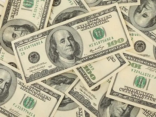 Dólar tem terceira queda seguida e fecha abaixo de R$ 3, valendo R$ 2,982
