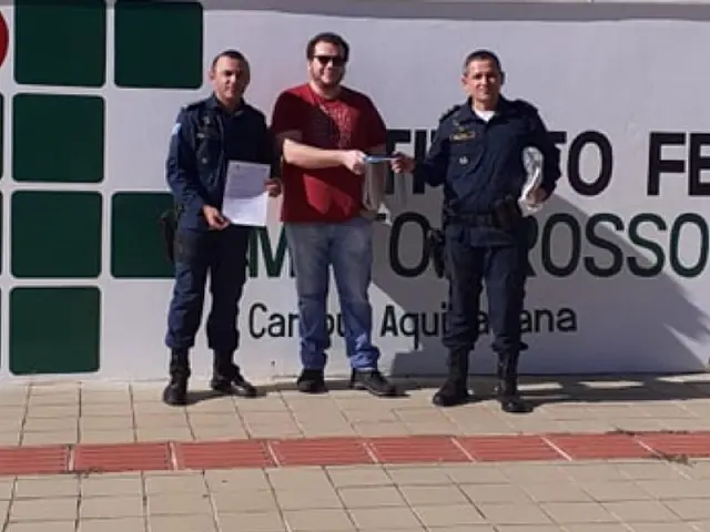 IFMS doa protetores faciais para o 7º Batalhão da PM