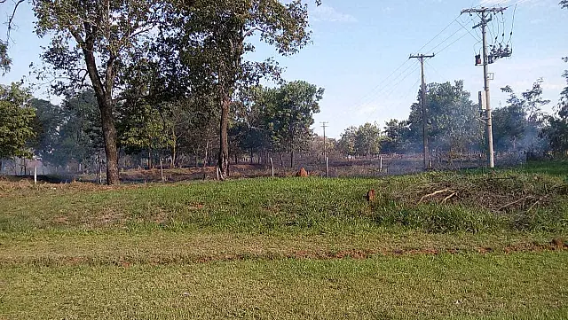 Incêndio atinge área de pastagem com dez hectares em fazenda de Anastácio