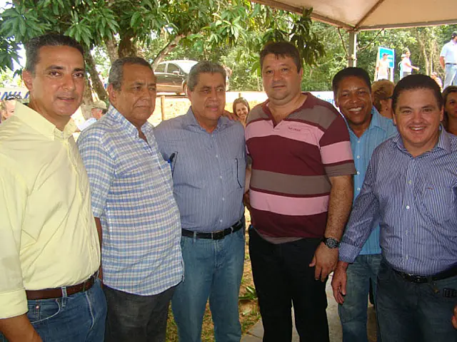 Vereadores prestigiam entrega de ponte em Piraputanga