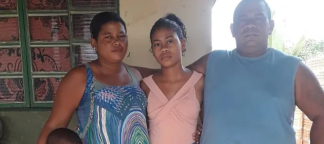 Já em casa, mãe de adolescente que sumiu por 5 dias agradece orações