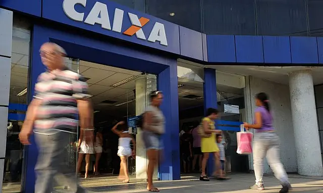 Caixa libera abono salarial para nascidos em fevereiro