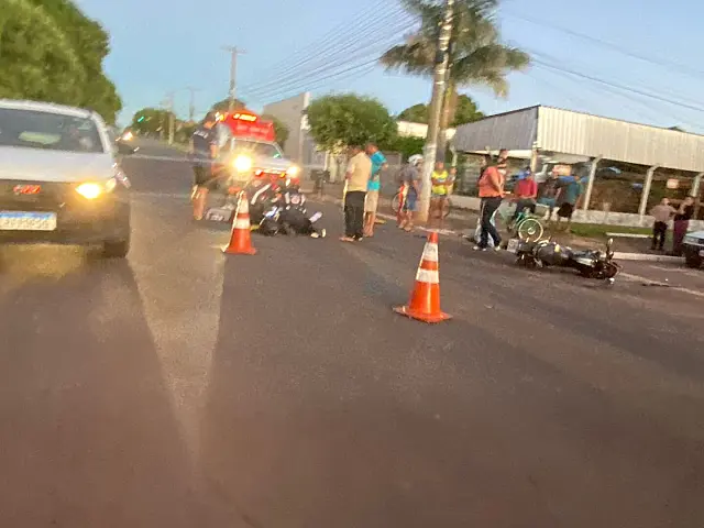 Colisão entre moto e caminhão deixa homem ferido em Aquidauana