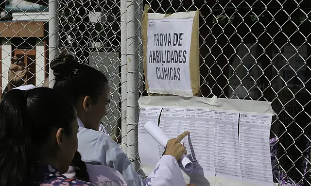 Com provas na Capital, médicos formados no exterior participam do Revalida neste domingo