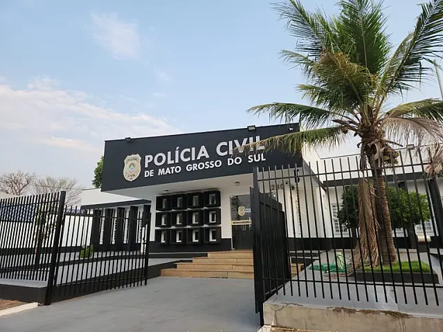 Mulher é resgatada após ser perseguida em Coxim