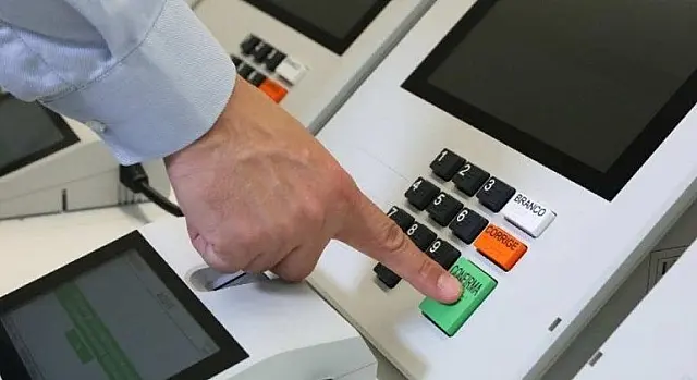 Voto em trânsito é oferecido para quem perdeu prazo para transferir título