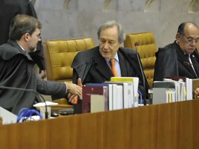 Mensalão: Lewandowski absolve todos os 13 réus do crime de formação de quadrilha