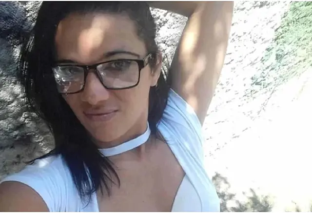 Corpo de cabeleireira é encontrado em baú após jogo do Brasil