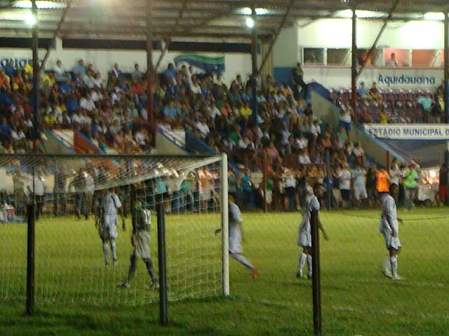 Com apoio da torcida, Azulão mede forças diante da Serc