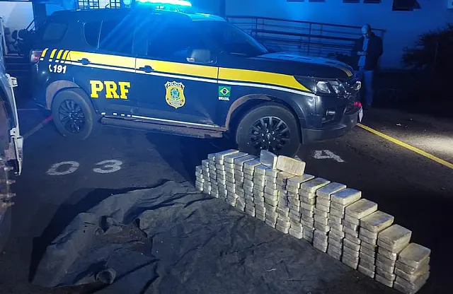 PRF apreende quase R$ 20 milhões em cocaína na BR