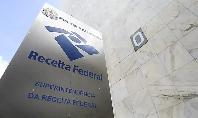 Receita reduz previsão e estima arrecadar R$ 17,2 bilhões com imposto sobre dividendos