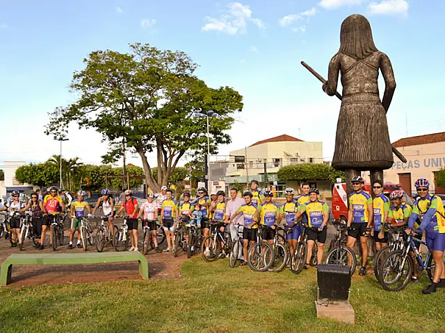 Ciclistas realizam I Volta de Mountain Bike ?Amigos da Onça?
