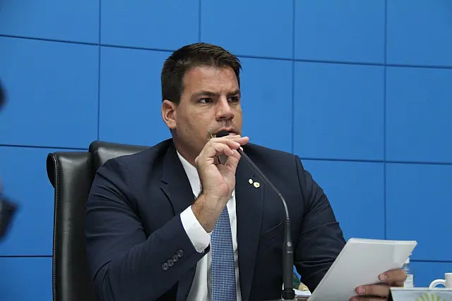 A partir de hoje, dono de linha usada para passar trote será multado em R$ 400 em MS