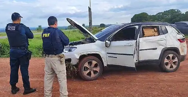 Motorista é preso com tonelada de maconha em carro de luxo na BR-267