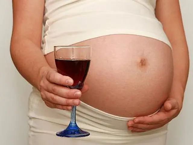 Álcool na gravidez ? mesmo pouco ? eleva risco de parto prematuro