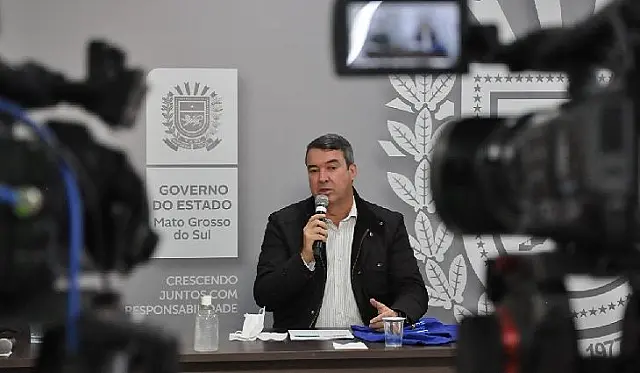 Prosseguir: Governo realizará coletivas de imprensa semanalmente