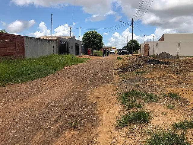 Em plena manhã, homem é morto a tiros na Capital